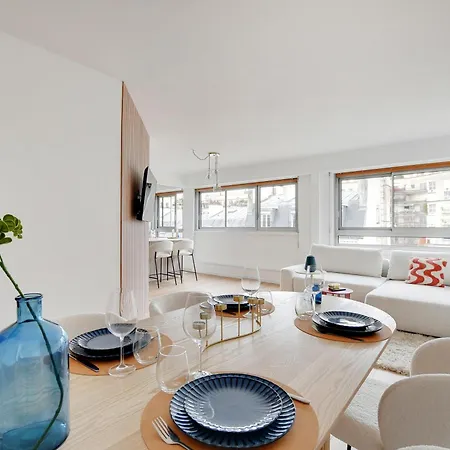 Eiffel Tower - Passy Apartment *
